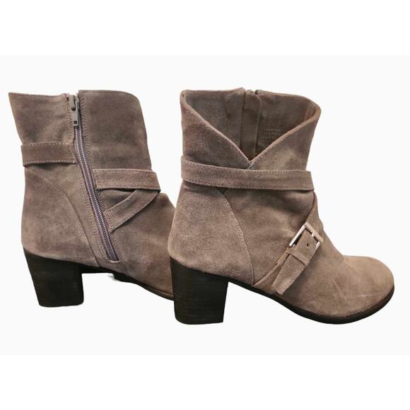 Matisse Gray Suede HARPER Ankle Booties Boot Side Zip Buckle 2.75 Heel Size 10M - Picture 6 of 8